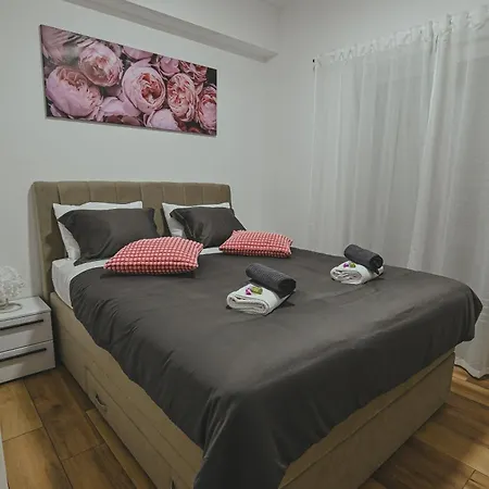 Marina Apartament *