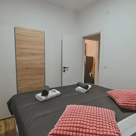 Apartament Marina