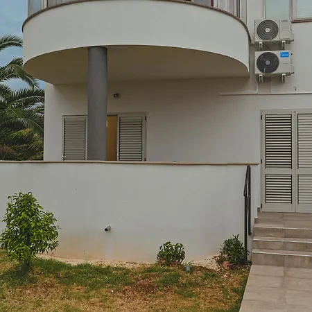 Marina Apartament *